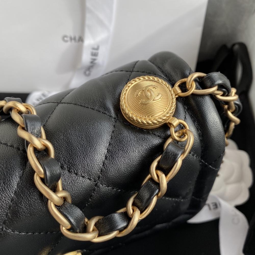 Elegant Leather Shoulder Bag