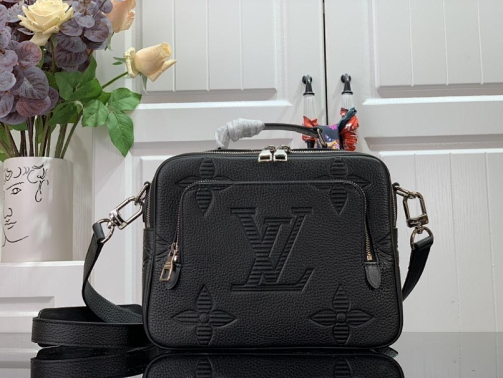 Elegant Messenger Bag