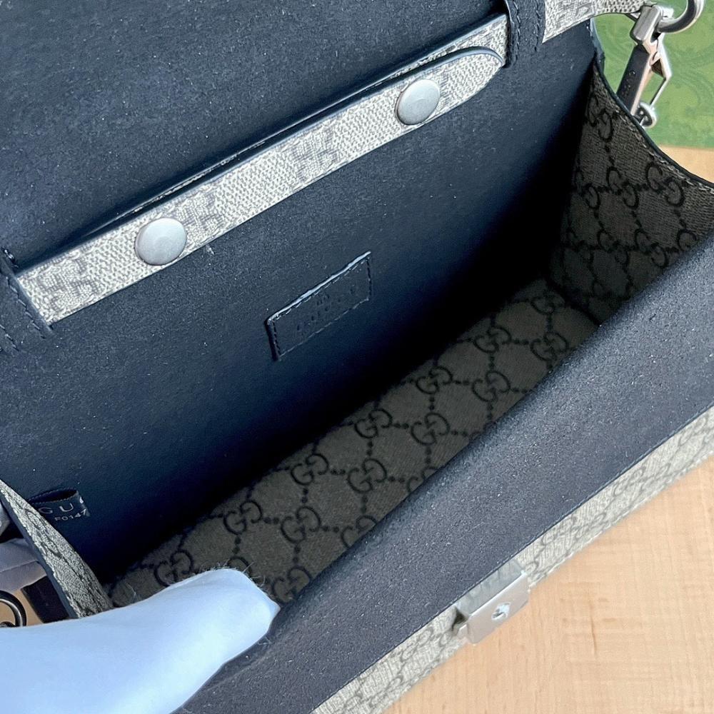 Elegant Shoulder Bag – Special Edition