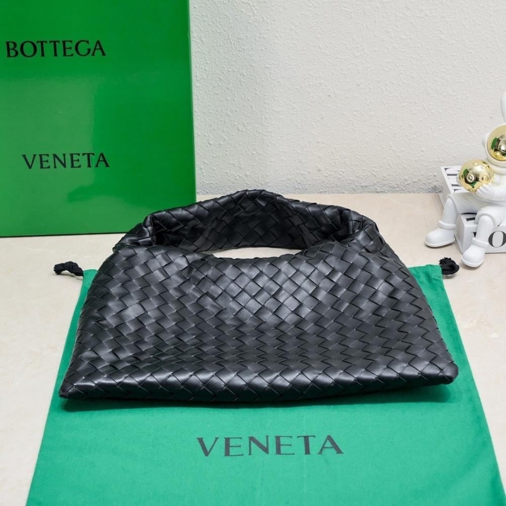 Stylish Leather Top Handle Bag – Limited Edition