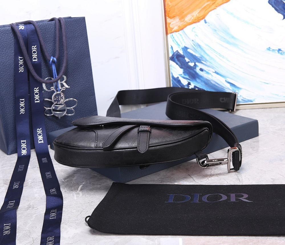 Elegant Refined Black Printed Leather Shoulder Bag
