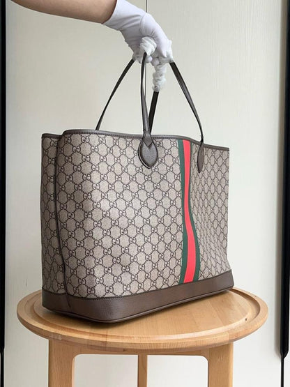 Classic Italian-Inspired Crossbody Bag