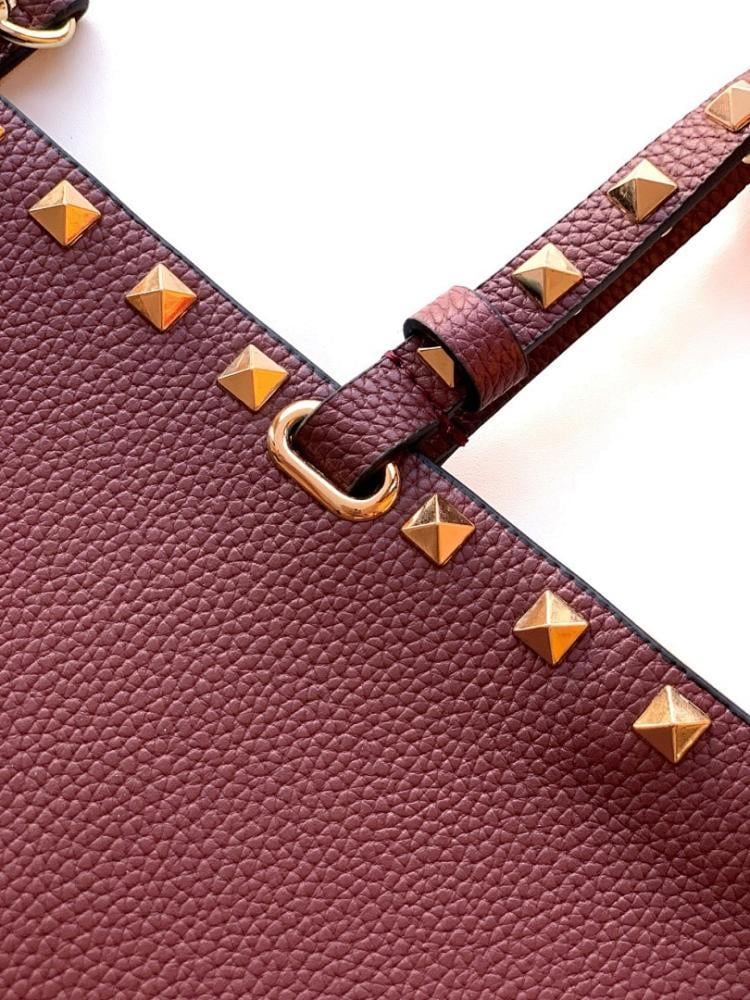Stylish Studded Calfskin Shoulder Bag – Limited Edition