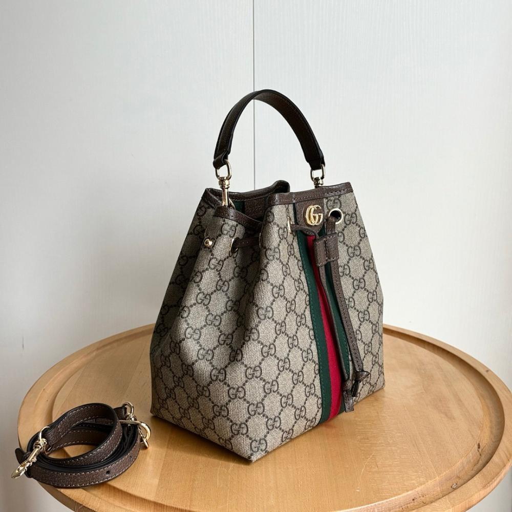 Elegant Shoulder Bag – Limited Edition