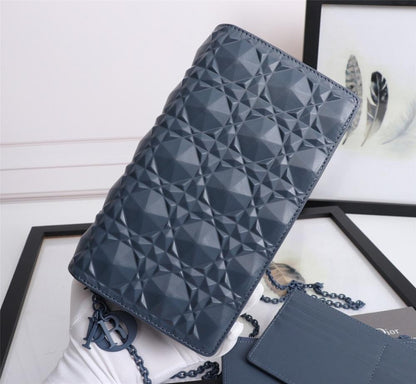 Elegant Black Calfskin Shoulder Bag – Special Edition