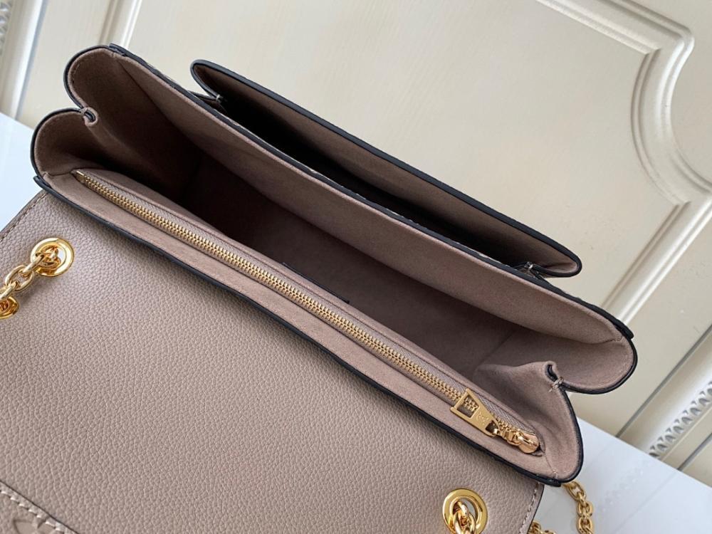Elegant Stylish Leather Shoulder Bag