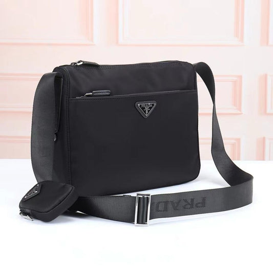 Stylish Shoulder Bag – Limited Edition