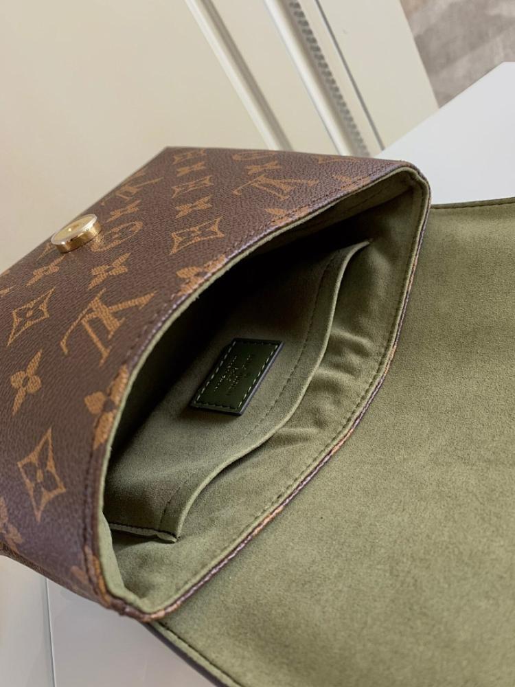 Luxury Elegant Gold Leather Shoulder Bag
