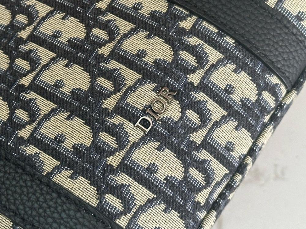 Classic Italian-Inspired Black Printed Leather Shoulder Bag