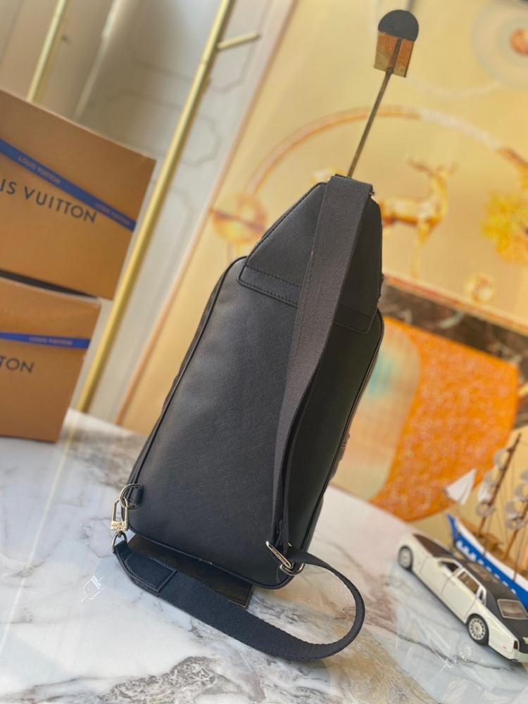 Classic Modern Shoulder Bag