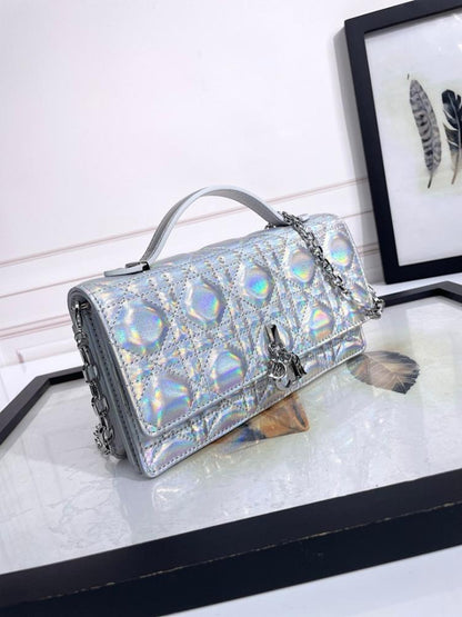 Classic Italian-Inspired Leather Shoulder Bag