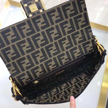 Luxury Elegant Leather Shoulder Bag