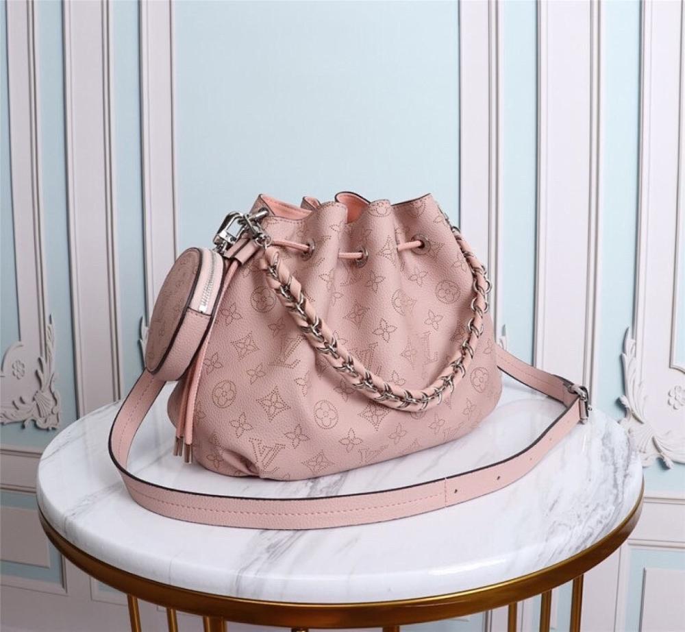 Modern Luxury Woven Calfskin Bucket Bag
