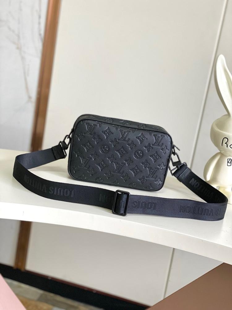 Elegant Monogram Bag – Limited Edition