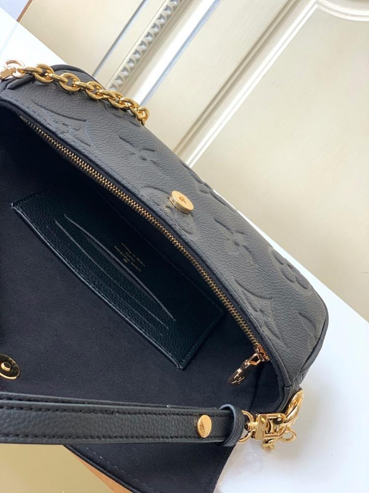 Stylish Premium Canvas Crossbody Bag