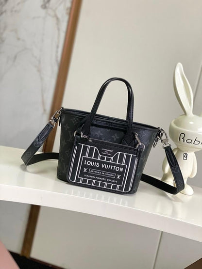 Neverfull Black Monogram Leather Shoulder Bag