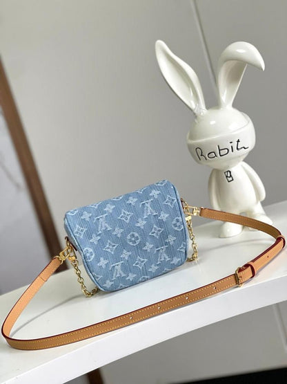 Classic Leather Shoulder Bag – Limited Edition