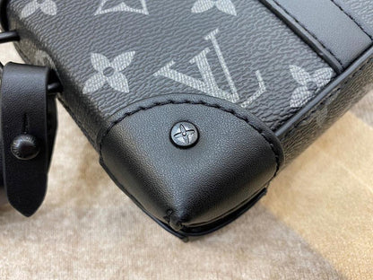Classic Shoulder Bag – Limited Edition