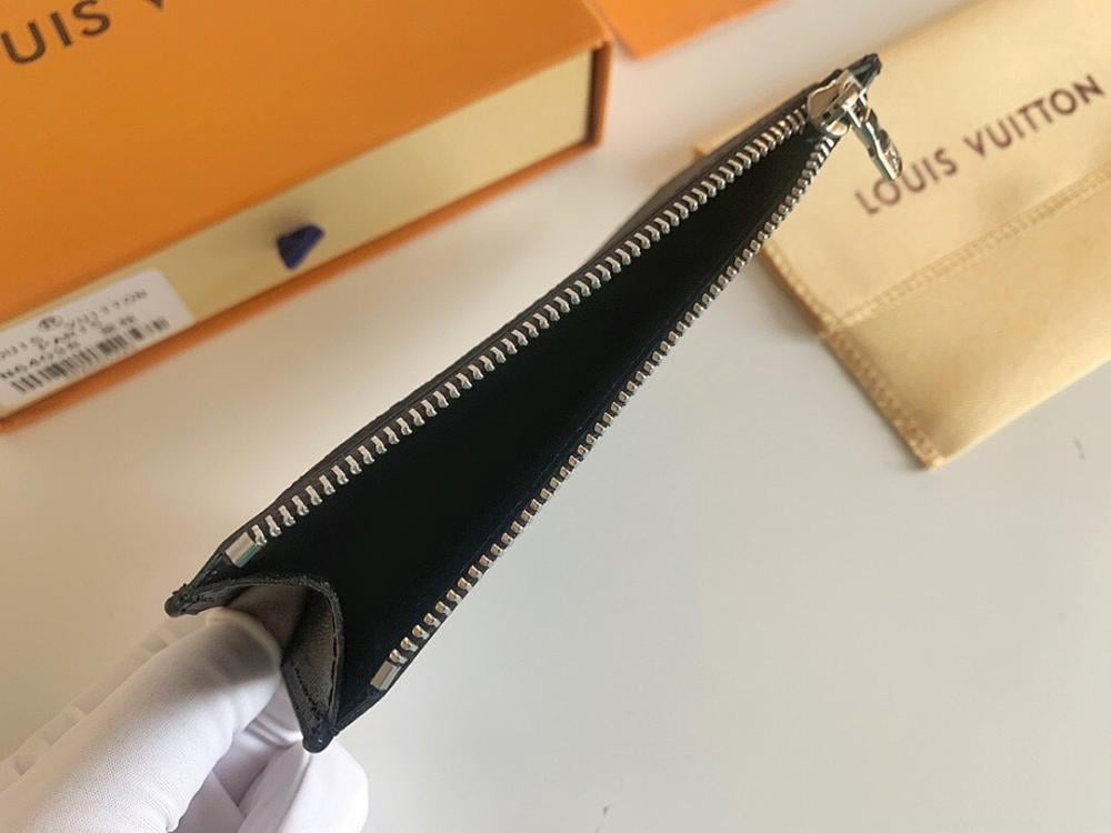 Elegant Grey Leather Top Handle Bag – Limited Edition