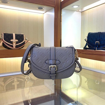 Modern Refined Crossbody Bag