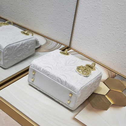 Luxury Gold Quilted Shoulder Bag – Special Edition