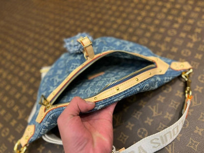 Italian-Inspired Stylish Blue Leather Shoulder Bag
