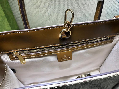 Modern Refined Shoulder Bag