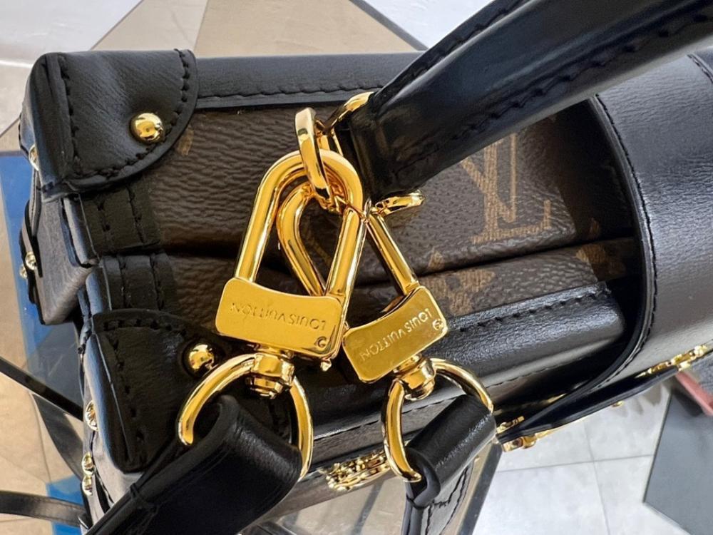 Modern Italian-Inspired Leather Top Handle Bag