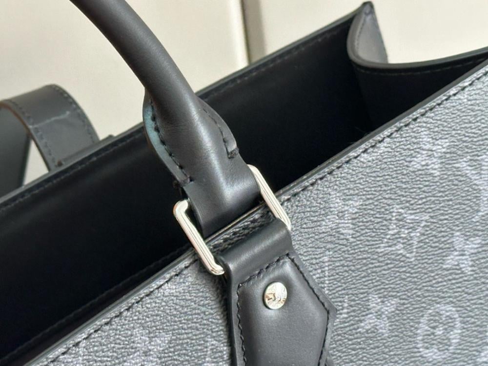 Stylish Refined Crossbody Bag