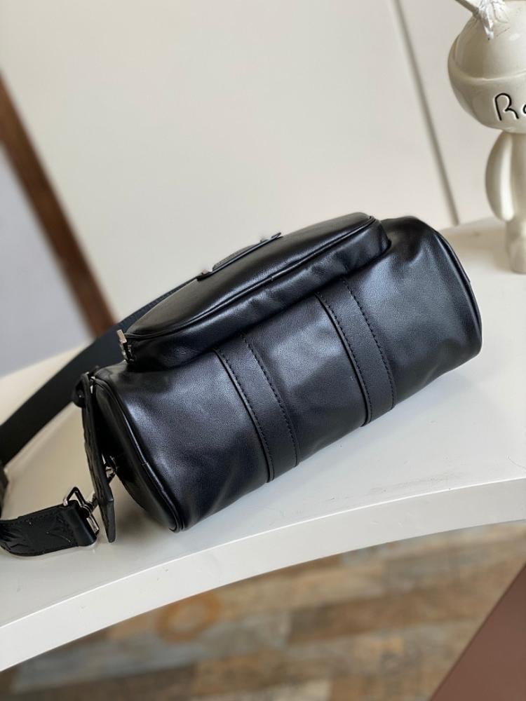 Italian-Inspired Elegant Leather Shoulder Bag