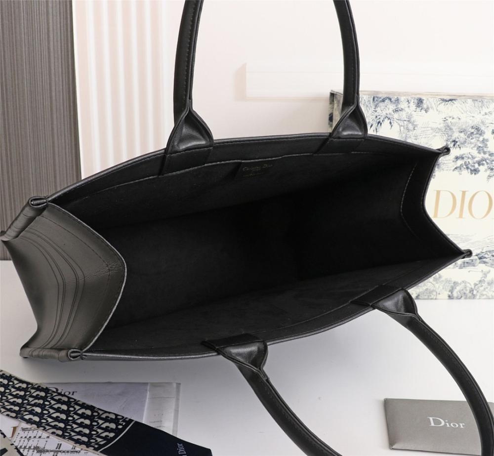 Italian-Inspired Luxury Leather Bag