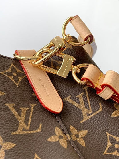 Classic Premium Monogram Leather Bucket Bag