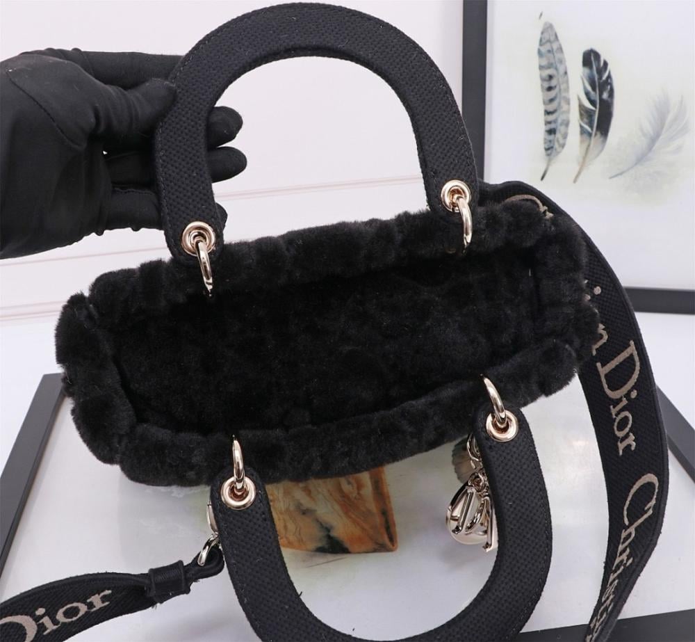 Modern Elegant Gold Embroidered Shoulder Bag