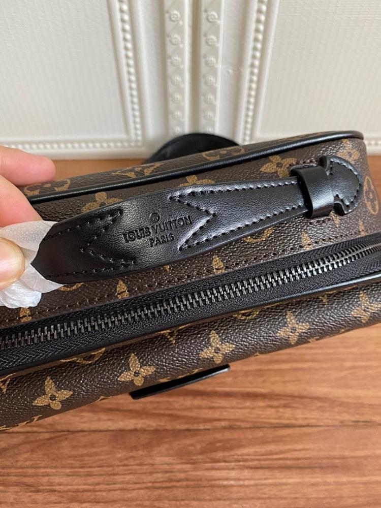Stylish Refined Black Canvas Travel Bag