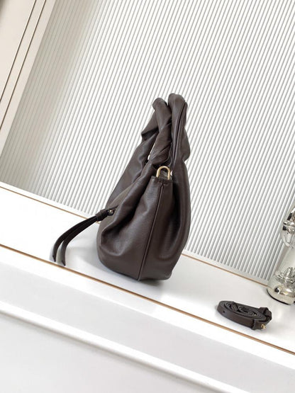 Classic Leather Shoulder Bag