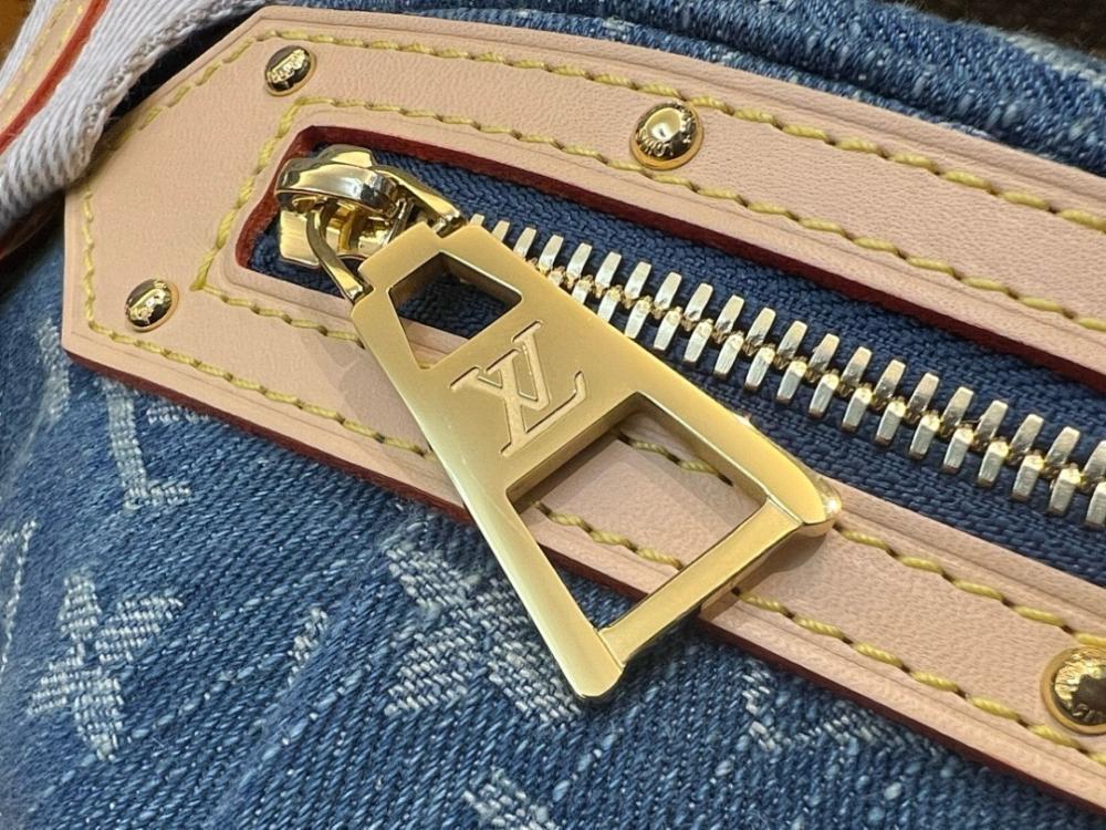 Italian-Inspired Stylish Blue Leather Shoulder Bag