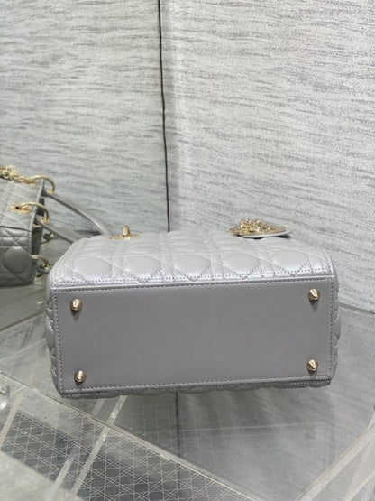 Classic Leather Shoulder Bag