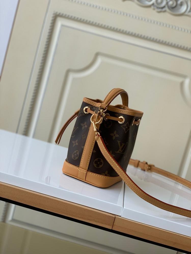 Luxury Refined Leather Shoulder Bag