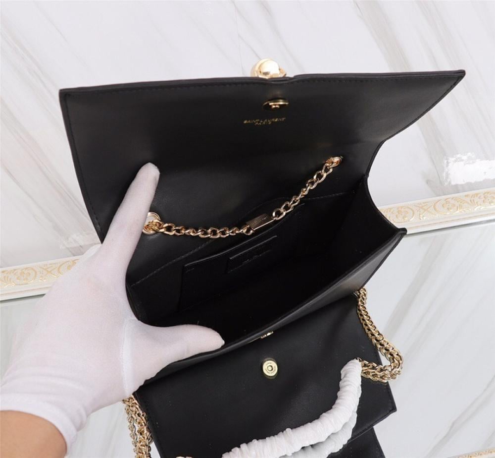 Modern Italian-Inspired Leather Shoulder Bag