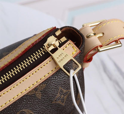 Luxury Refined Crossbody Bag