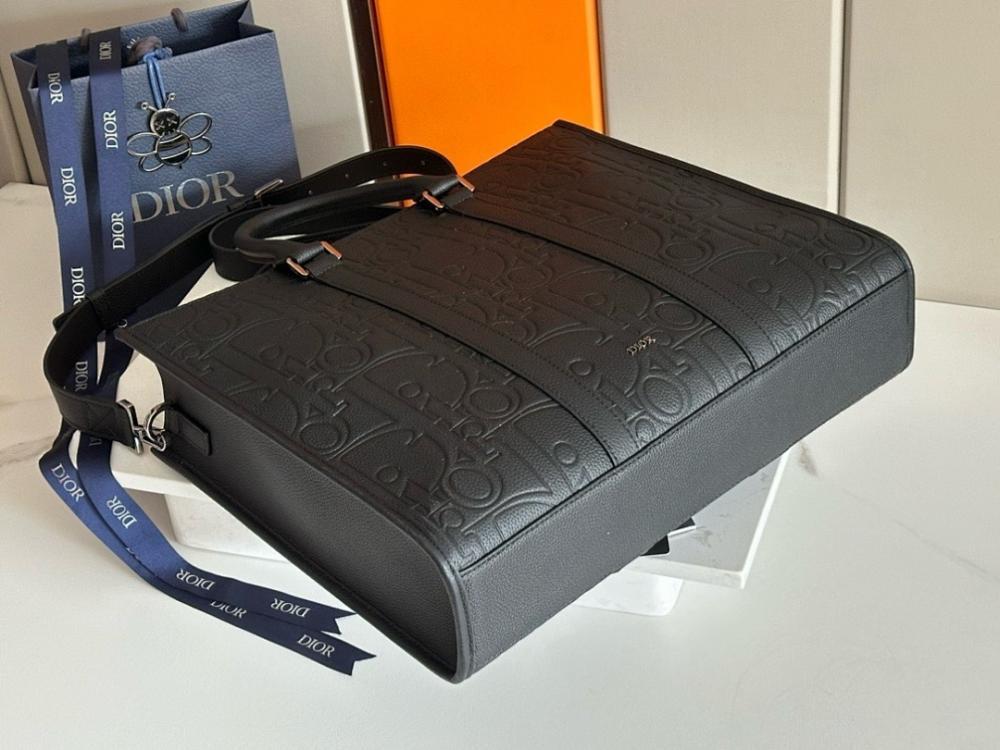 Stylish Refined Leather Shoulder Bag