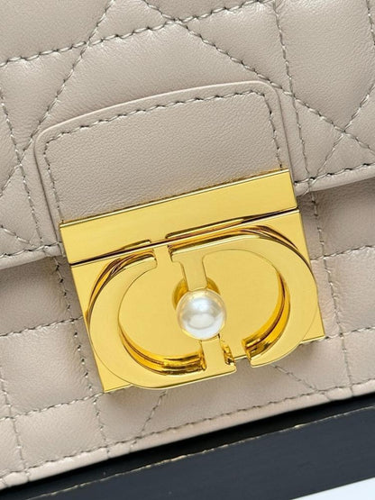 Modern Stylish Quilted Leather Shoulder Bag