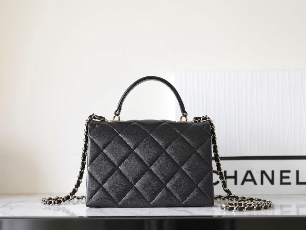 Practical Leather Shoulder Bag