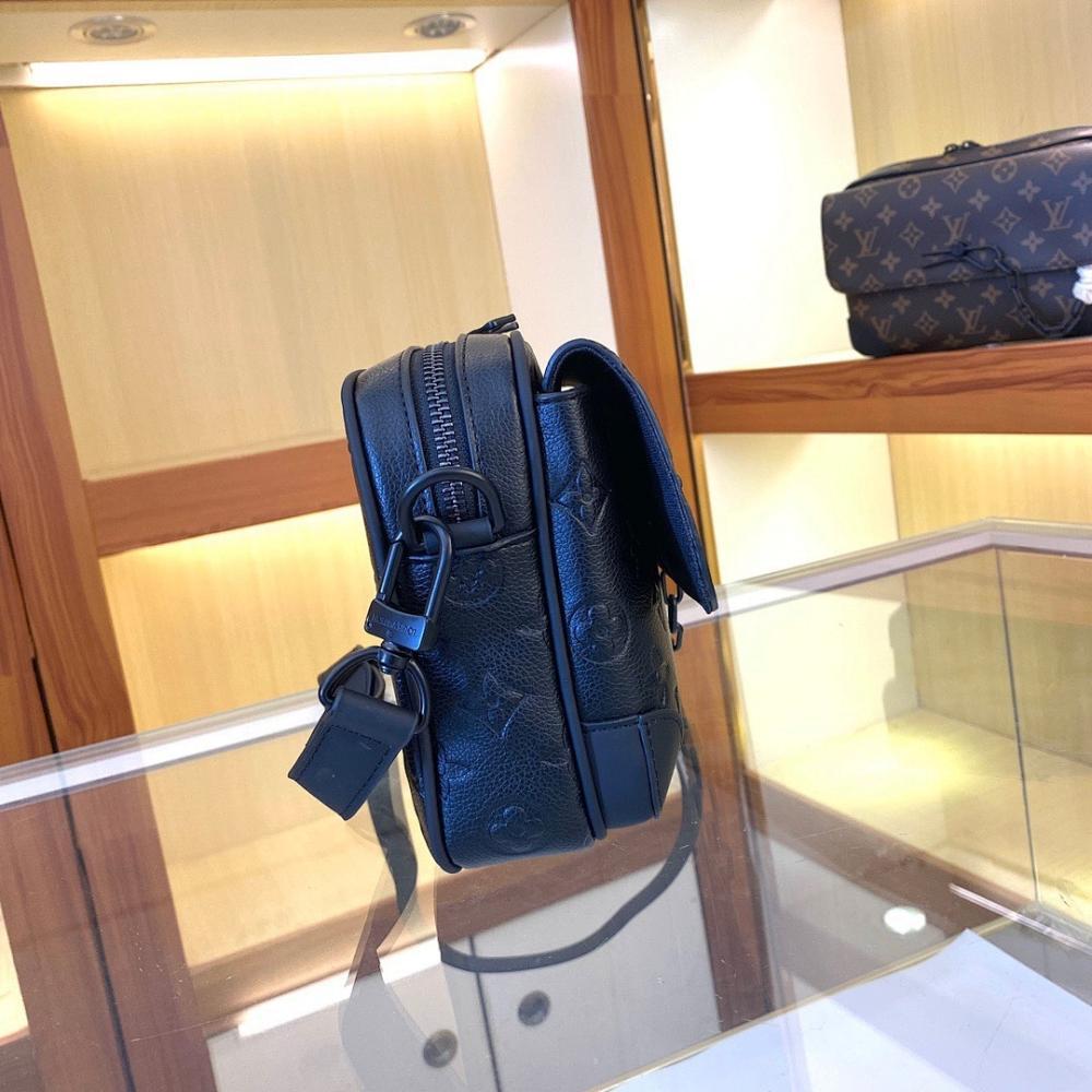Stylish Leather Shoulder Bag – Special Edition