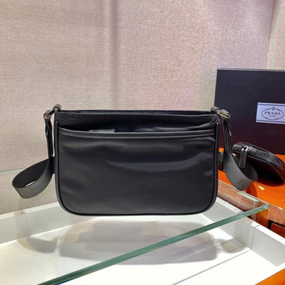 Luxury Refined Woven Saffiano Leather Shoulder Bag