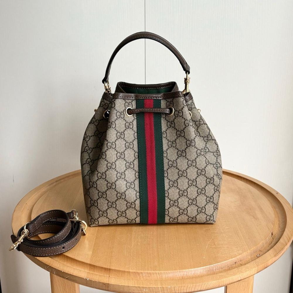 Elegant Shoulder Bag – Limited Edition