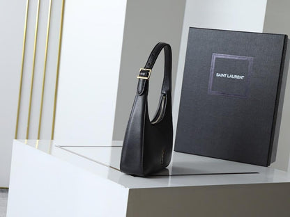 Stylish Lambskin Crossbody Bag – Limited Edition
