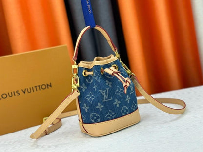 Modern Stylish Leather Top Handle Bag
