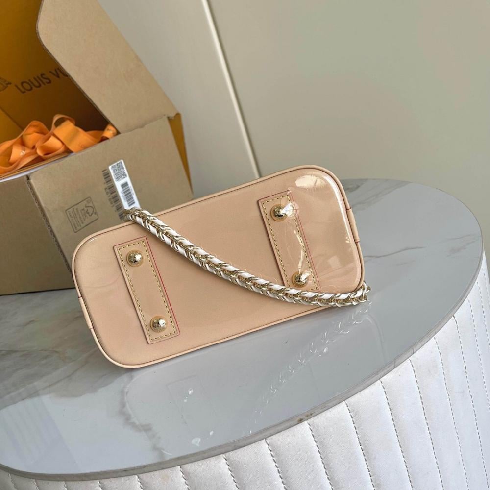Alma Crossbody Bag