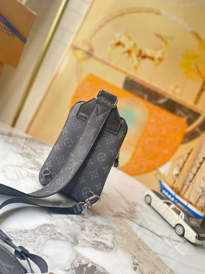 Stylish Refined Leather Shoulder Bag
